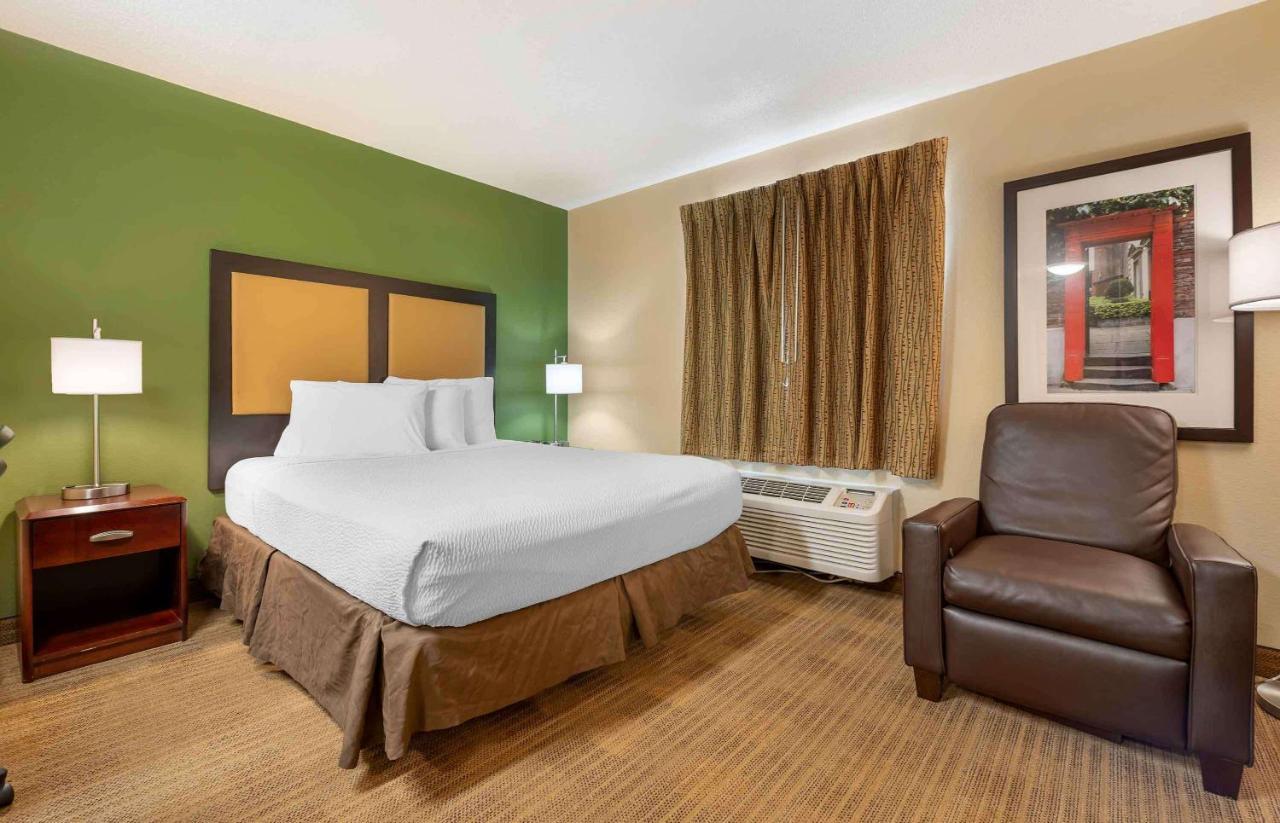Suburban Studios Indianapolis Northwest - College Parks Экстерьер фото