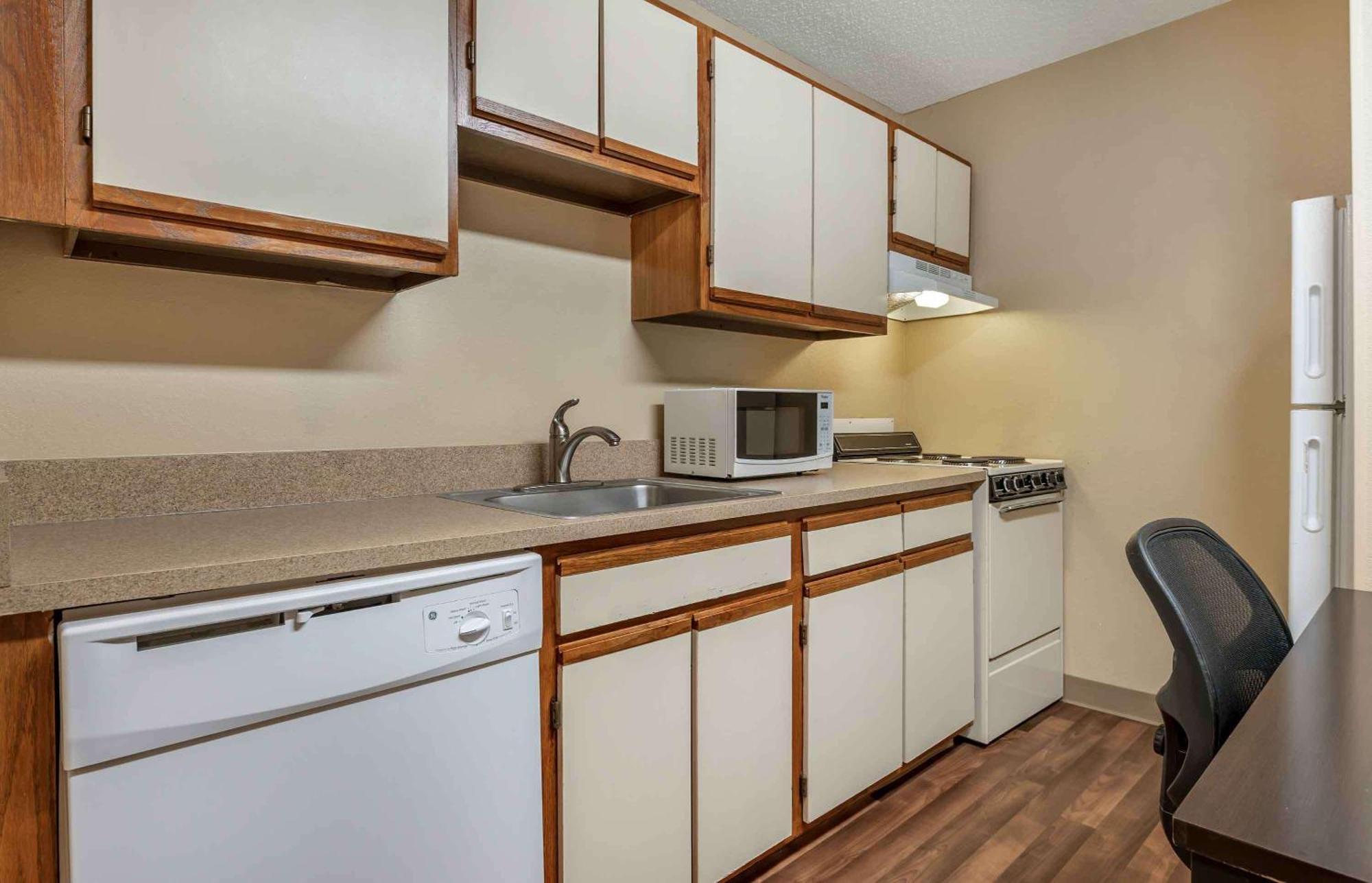Suburban Studios Indianapolis Northwest - College Parks Экстерьер фото
