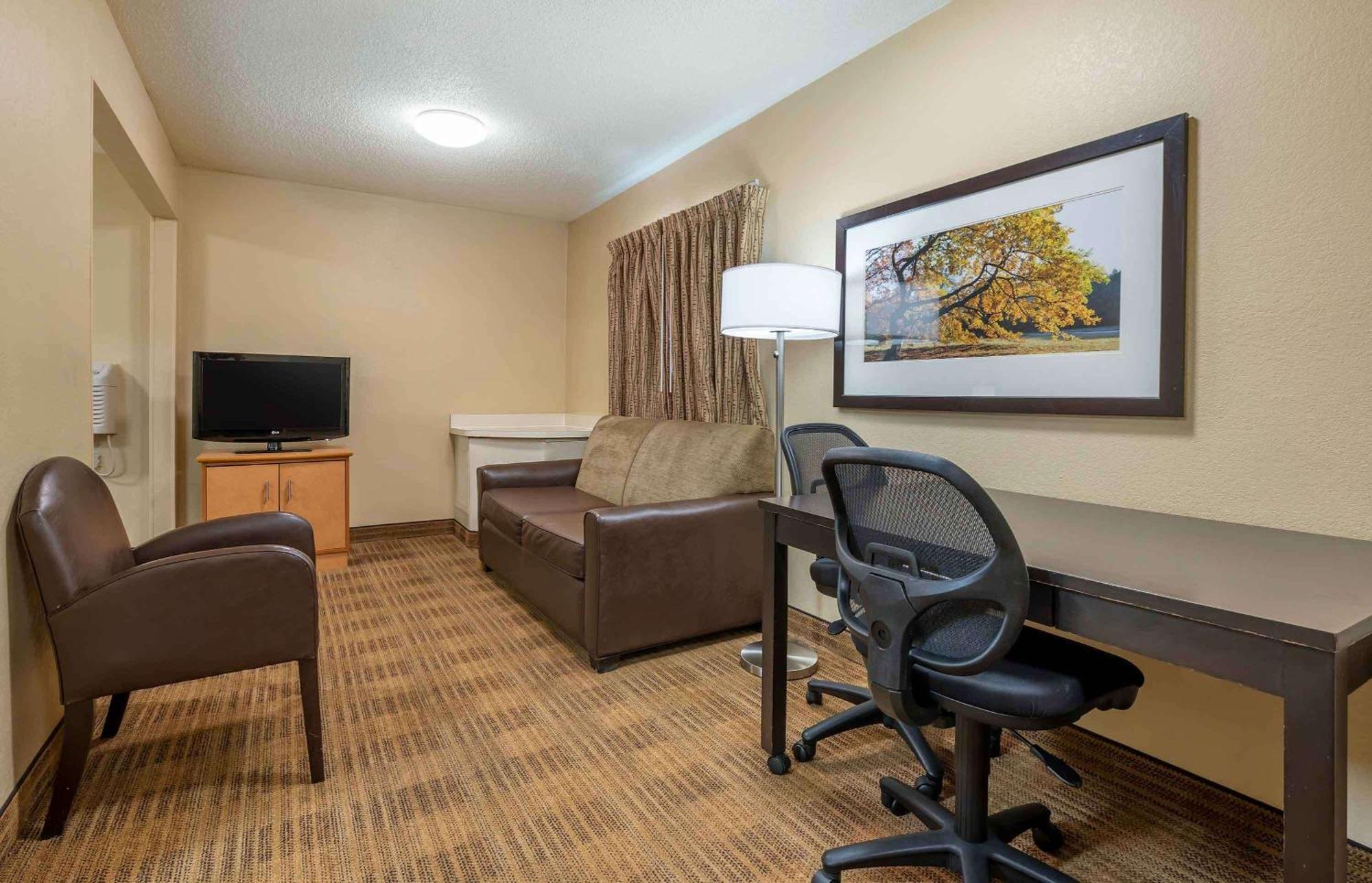 Suburban Studios Indianapolis Northwest - College Parks Экстерьер фото