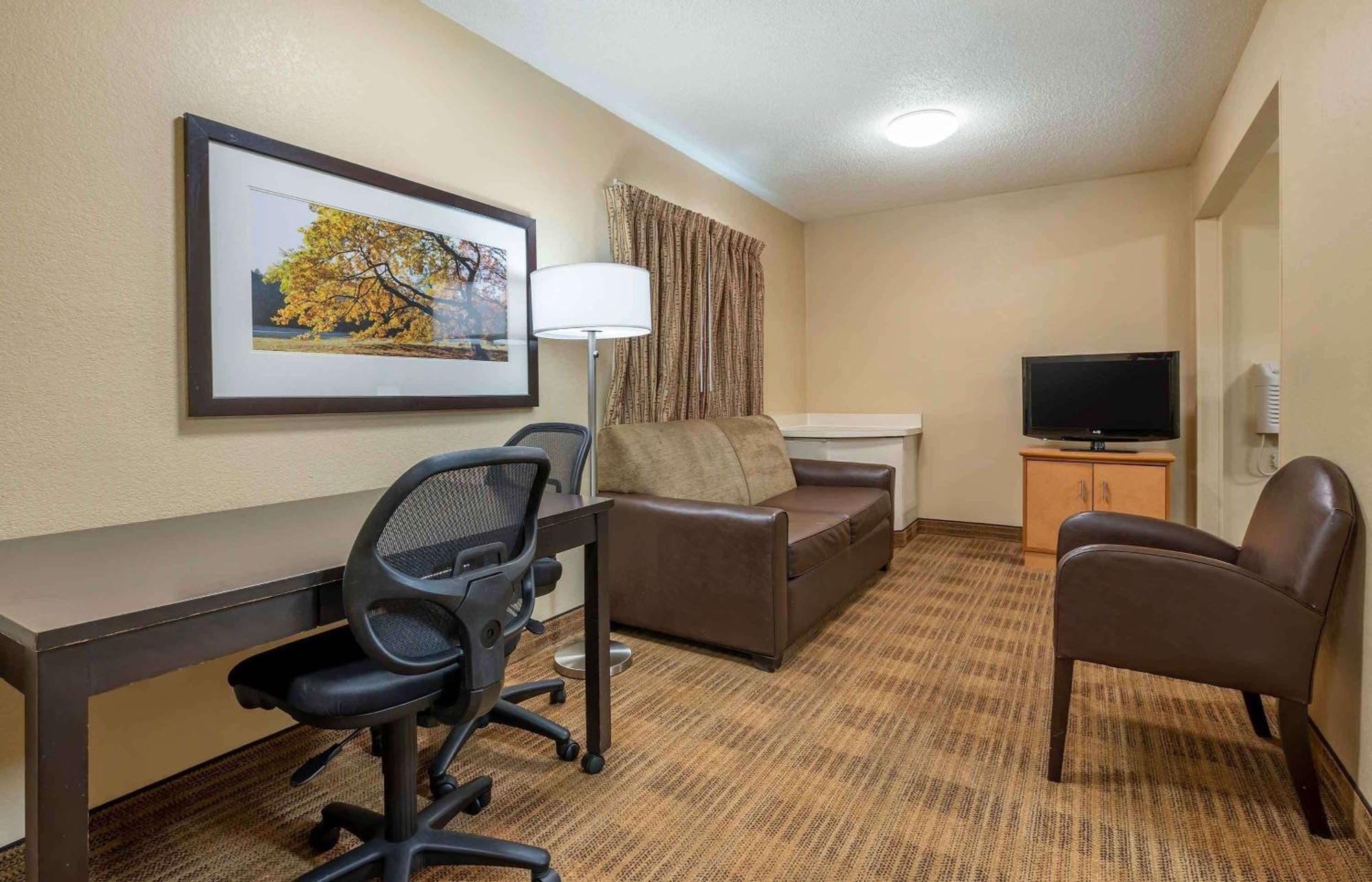 Suburban Studios Indianapolis Northwest - College Parks Экстерьер фото