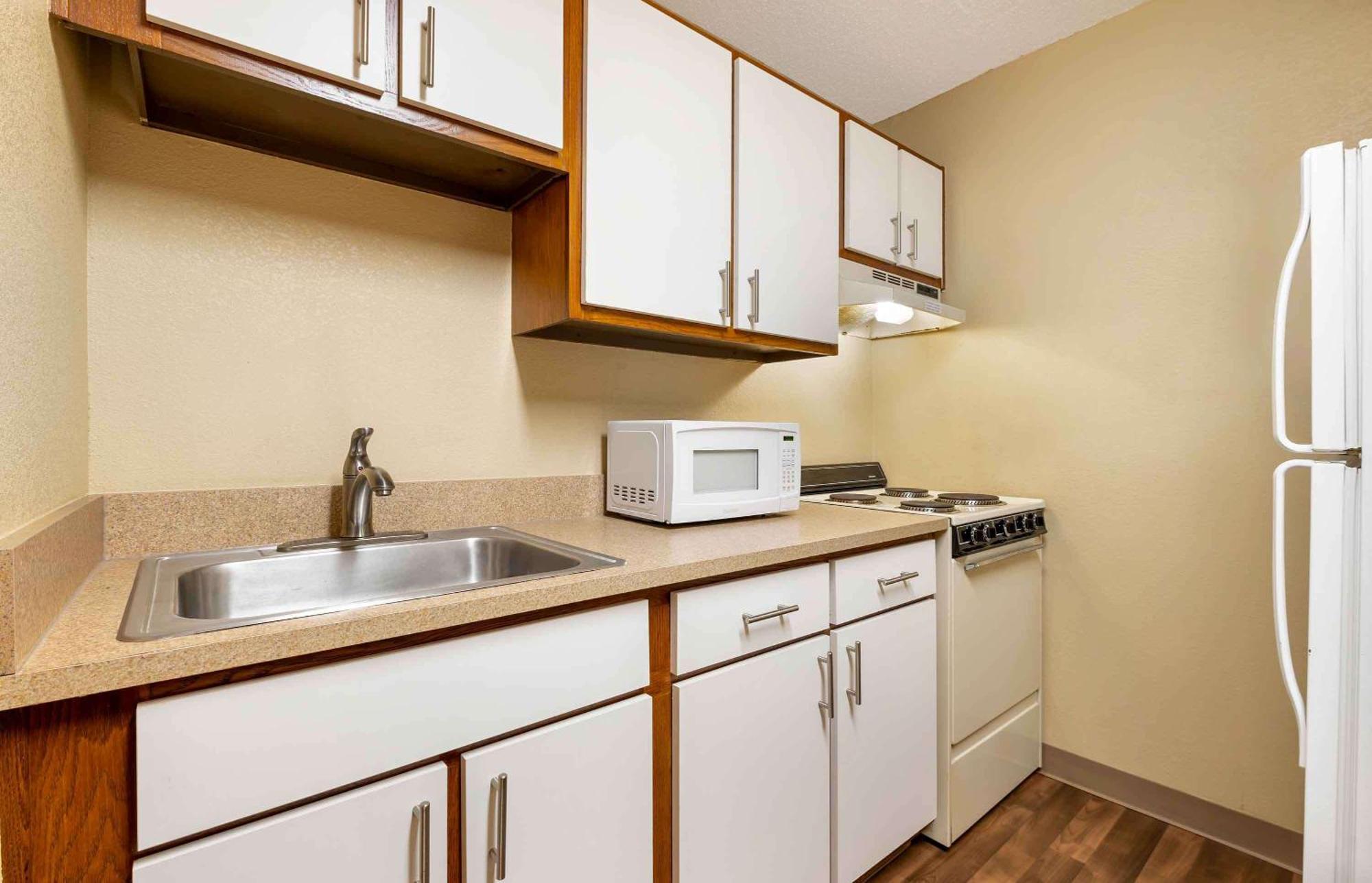 Suburban Studios Indianapolis Northwest - College Parks Экстерьер фото